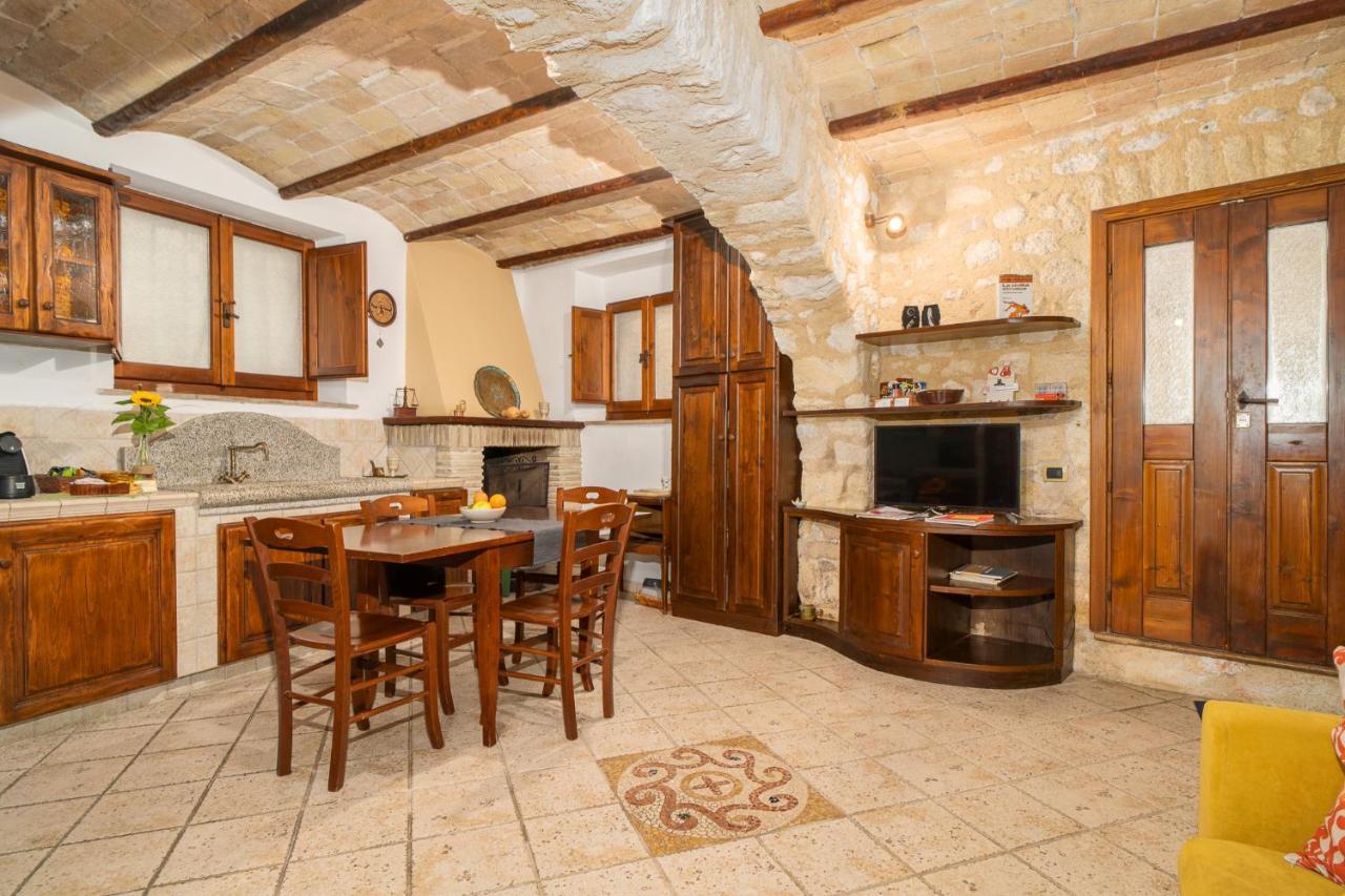 Вілла La Casa Dell' Etrusco Таркуїнія Екстер'єр фото